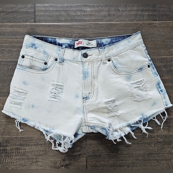 Levi's 505 Regular Women's Jean Shorts sz small - Picture 5 of 6